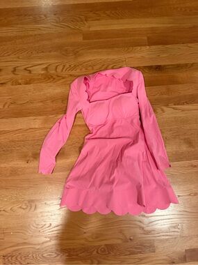 Wiskii athletic Pink Scalloped Hem Long Sleeve Mini Dress
